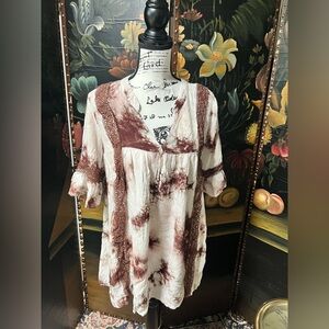 Vizio Red and White 3/4 Sleeve Tie Front Blouse (D4)